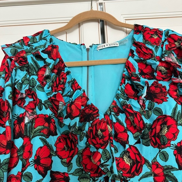 ALICE + OLIVIA Kami Blouson Sleeve Deep V Ruffle Romper in Beach Bliss Aqua (D9) - Picture 8 of 11